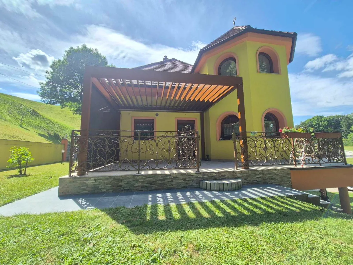 Bioklimatska pergola